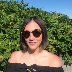 Meet your Posher, Melanie